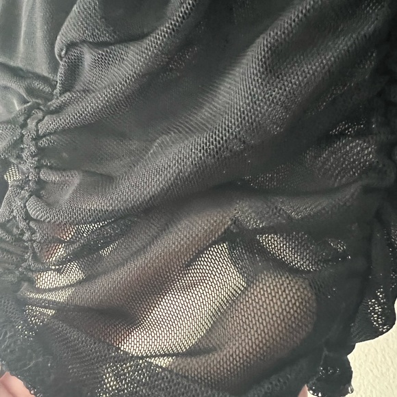 ‼️BOGO SALE‼️ FASHION NOVA VINTAGE Black Mesh Long Sleeve Ruche Crop Top - Picture 4 of 10